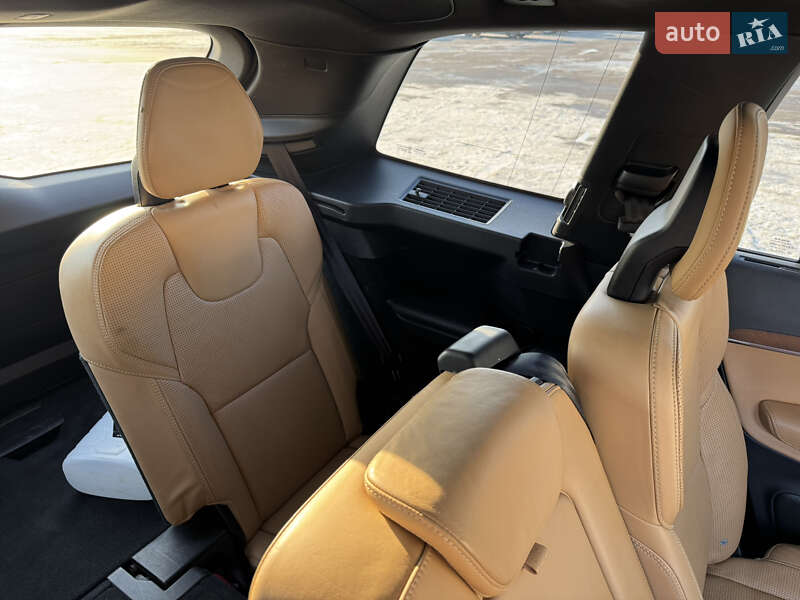 Внедорожник / Кроссовер Volvo XC90 2016 в Киеве фото 11 Внедорожник / Кроссовер Volvo XC90 2016 в Киеве