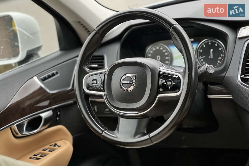 Внедорожник / Кроссовер Volvo XC90 2016 в Львове