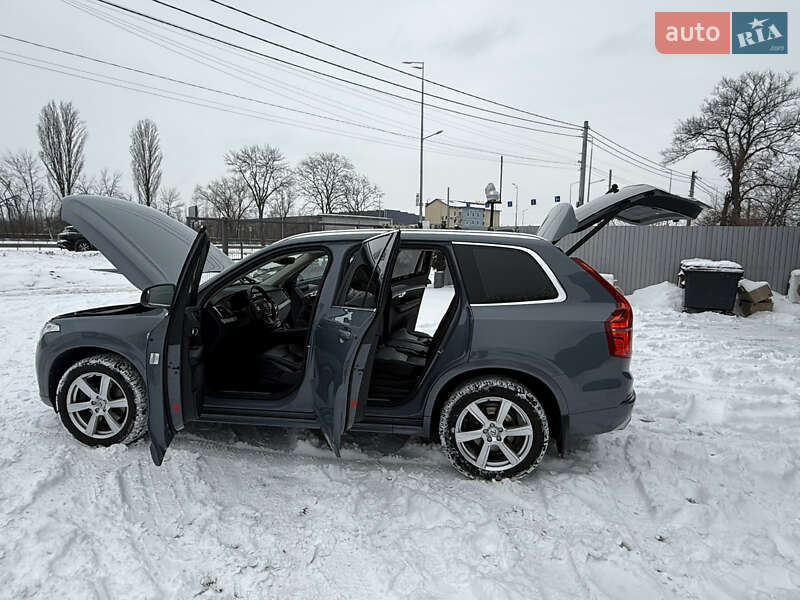 Внедорожник / Кроссовер Volvo XC90 2019 в Киеве