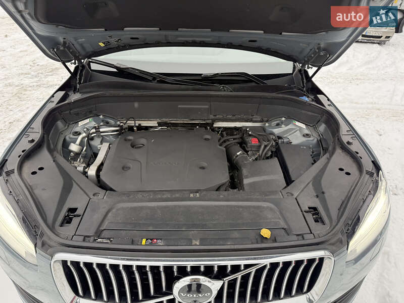 Внедорожник / Кроссовер Volvo XC90 2019 в Киеве