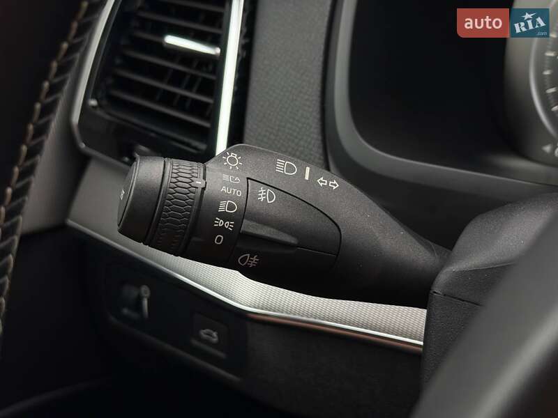 Внедорожник / Кроссовер Volvo XC90 2016 в Ровно