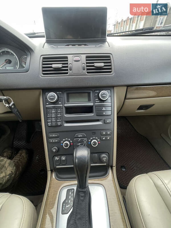 Внедорожник / Кроссовер Volvo XC90 2010 в Житомире