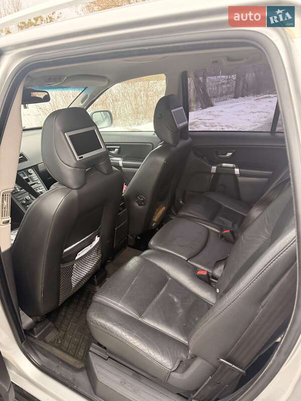 Внедорожник / Кроссовер Volvo XC90 2007 в Дубечно