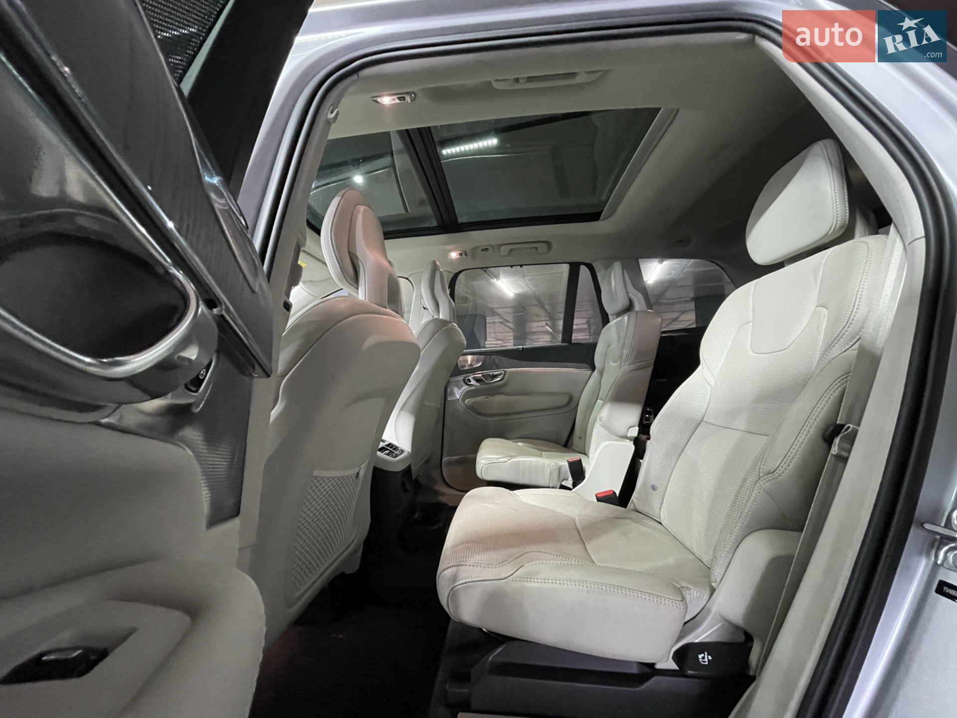 2020 Volvo XC90 - мініатюра 16