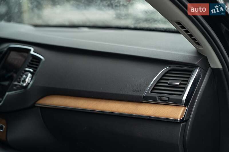 Внедорожник / Кроссовер Volvo XC90 2022 в Черновцах