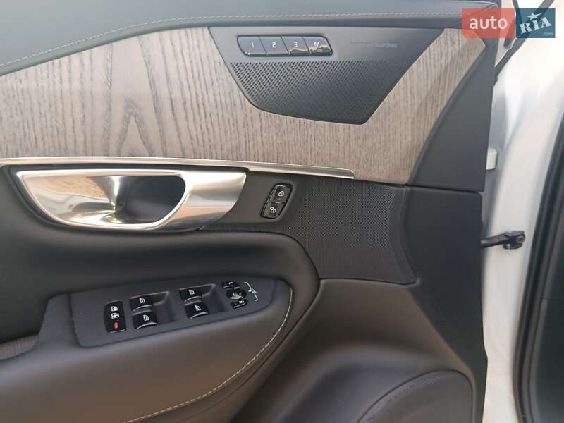 Внедорожник / Кроссовер Volvo XC90 2023 в Киеве фото 21 Внедорожник / Кроссовер Volvo XC90 2023 в Киеве