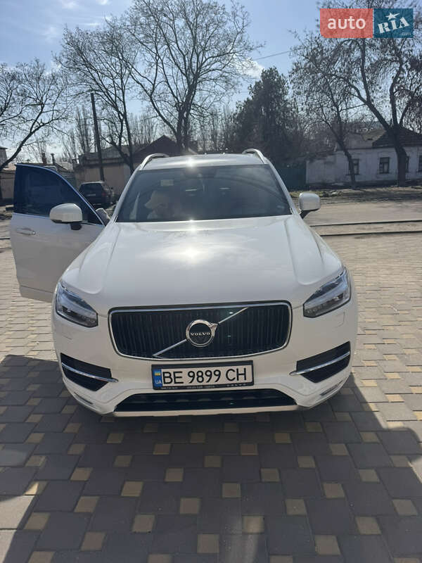 Volvo XC90 2019