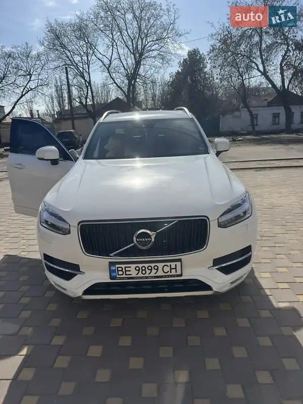 Volvo XC90