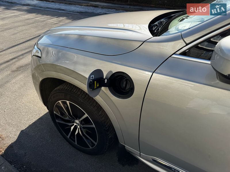 Внедорожник / Кроссовер Volvo XC90 2023 в Киеве