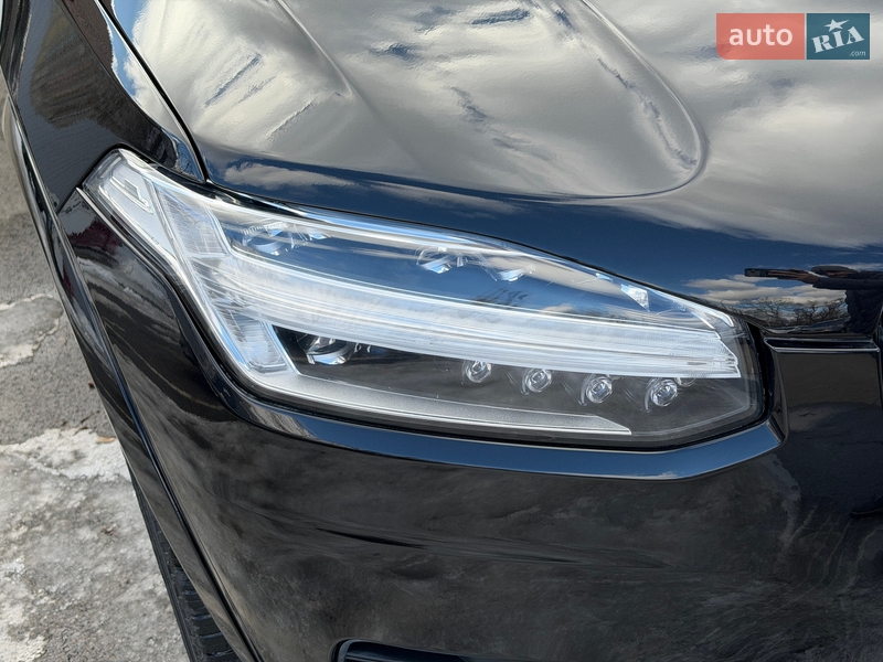 Внедорожник / Кроссовер Volvo XC90 2019 в Киеве