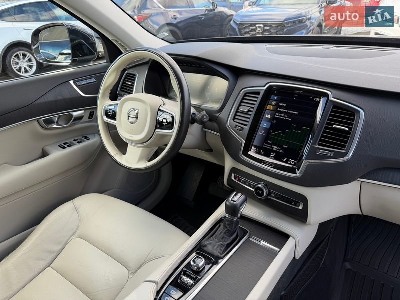 Внедорожник / Кроссовер Volvo XC90 2019 в Киеве