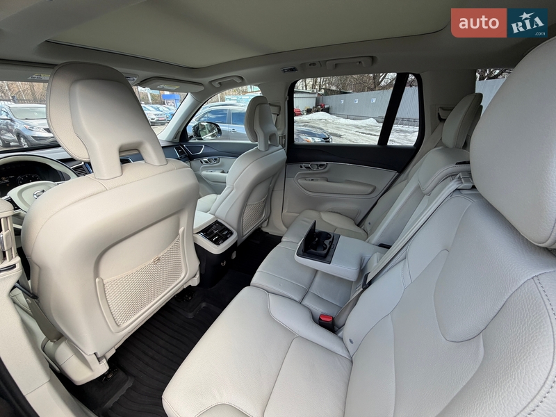 Внедорожник / Кроссовер Volvo XC90 2019 в Киеве