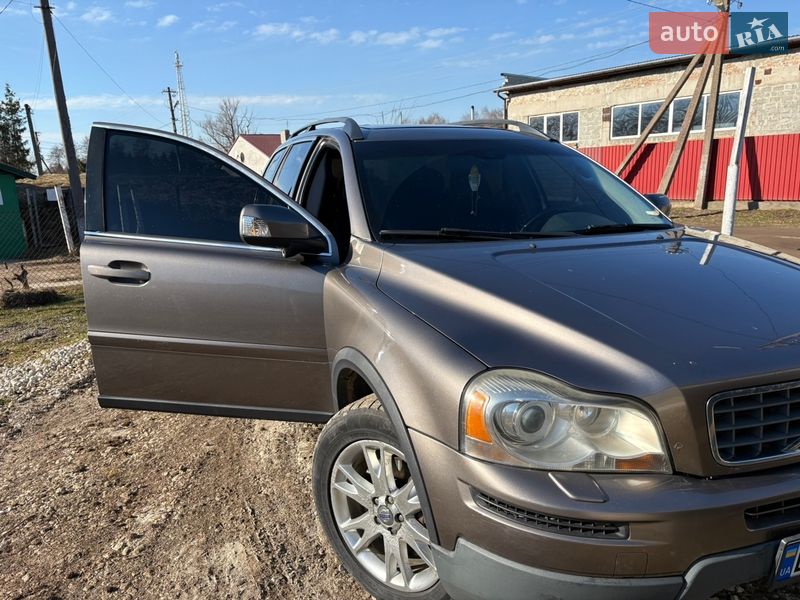Внедорожник / Кроссовер Volvo XC90 2007 в Комарному