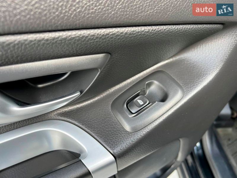 Внедорожник / Кроссовер Volvo XC90 2011 в Львове