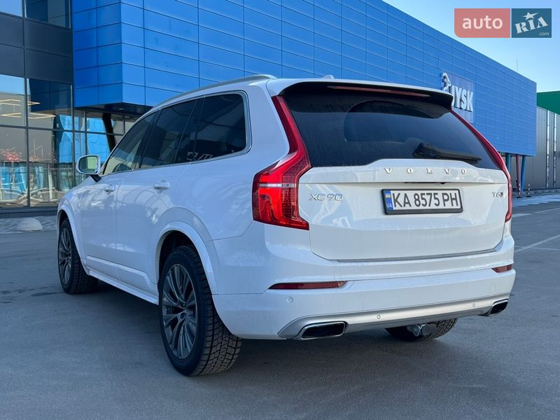 Внедорожник / Кроссовер Volvo XC90 2021 в Киеве