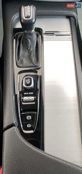 Внедорожник / Кроссовер Volvo XC90 2017 в Львове