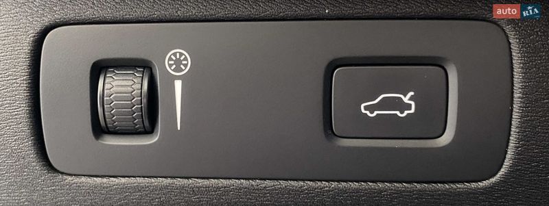 Внедорожник / Кроссовер Volvo XC90 2017 в Львове