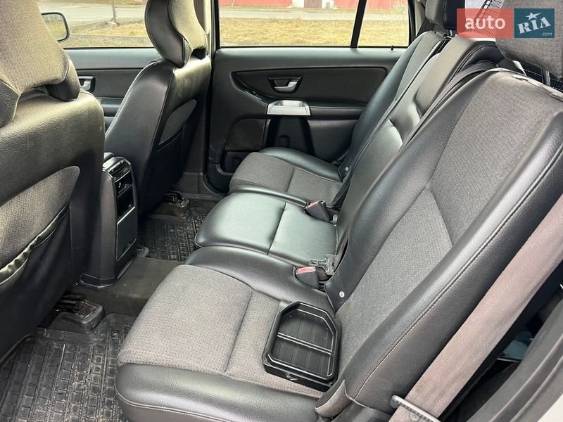 Внедорожник / Кроссовер Volvo XC90 2003 в Долине