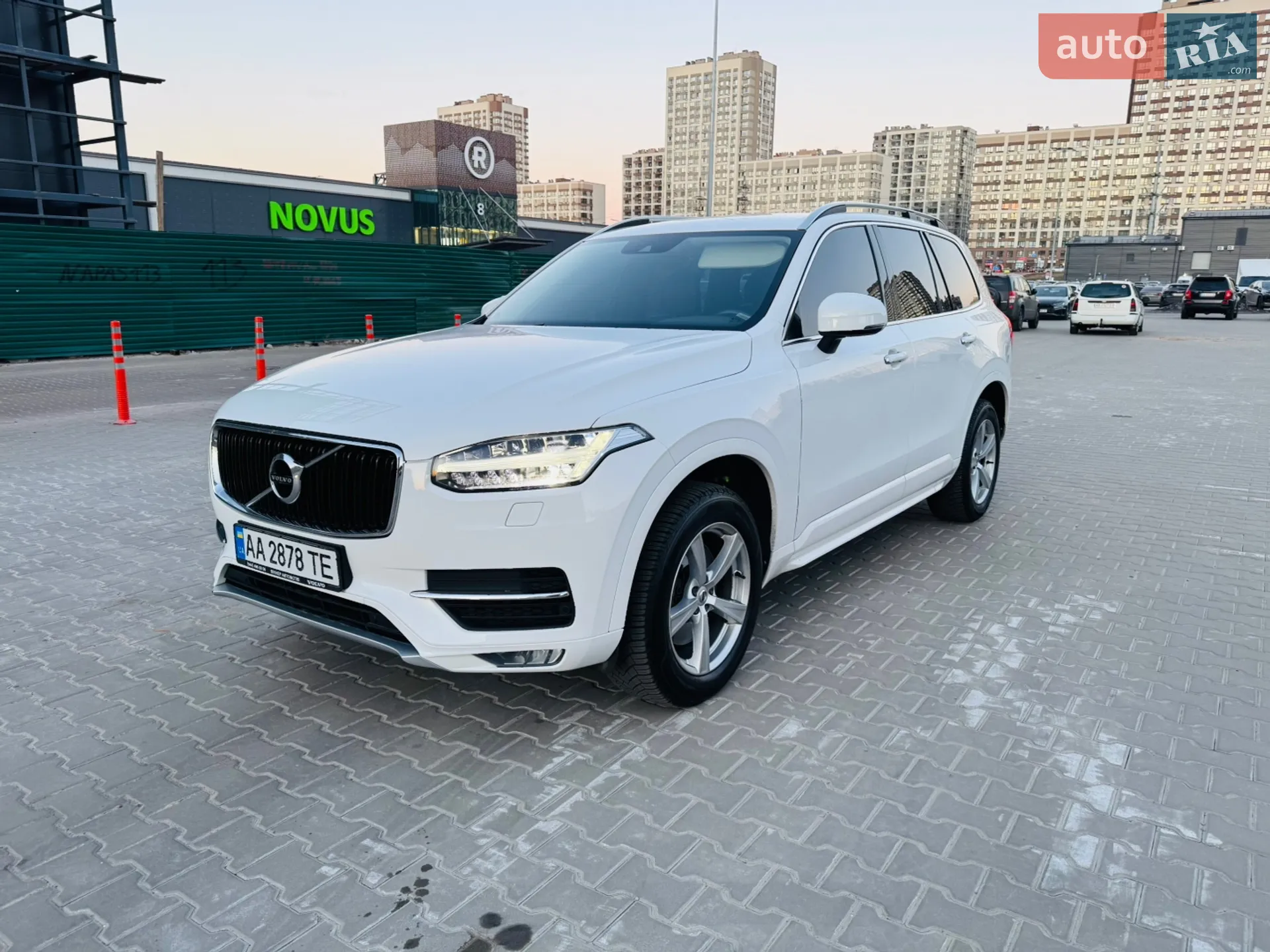 2017 Volvo XC90 - мініатюра 2
