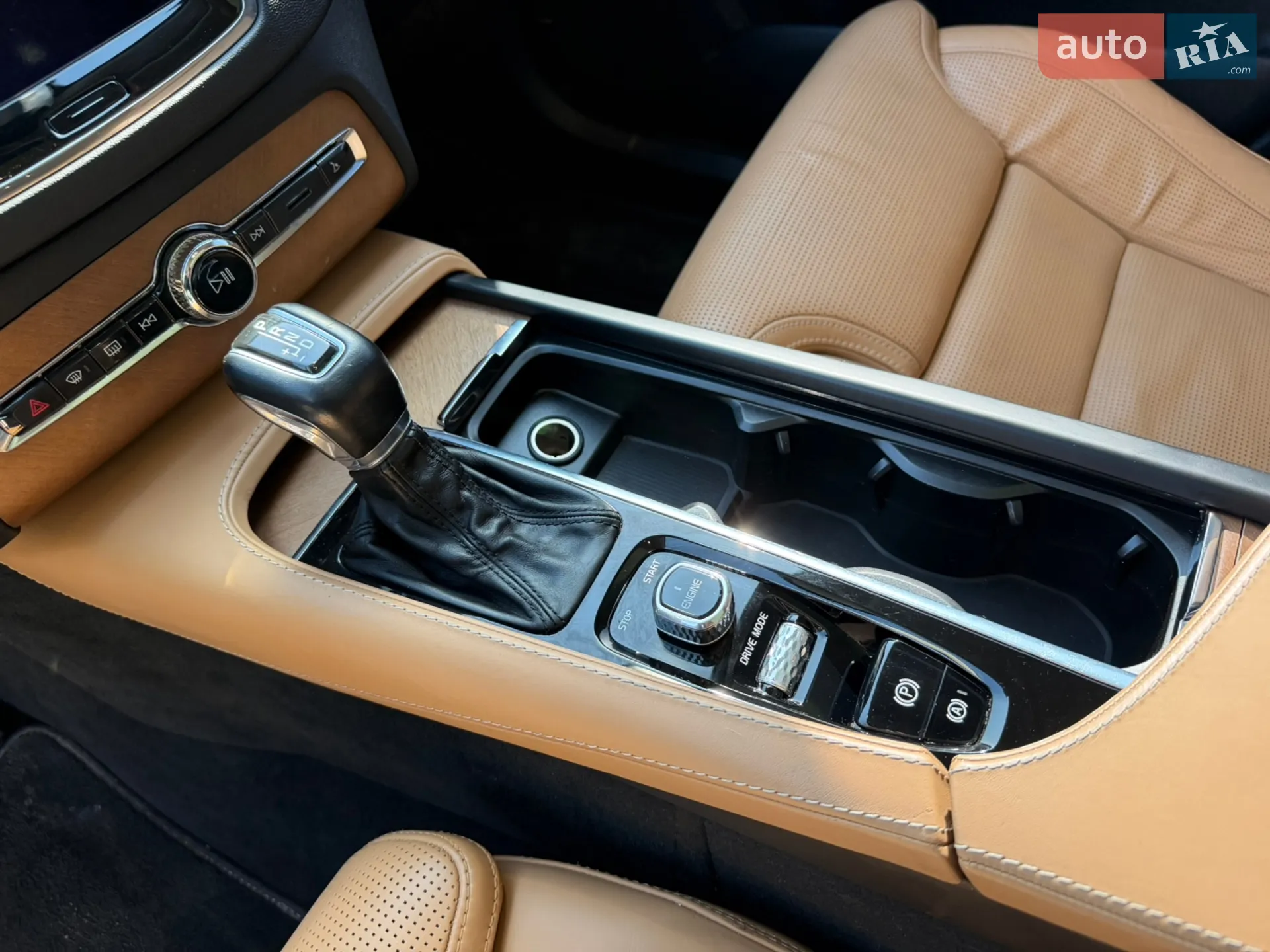 2015 Volvo XC90 - мініатюра 34