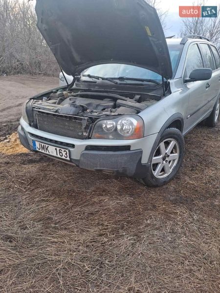 Volvo XC90 2003