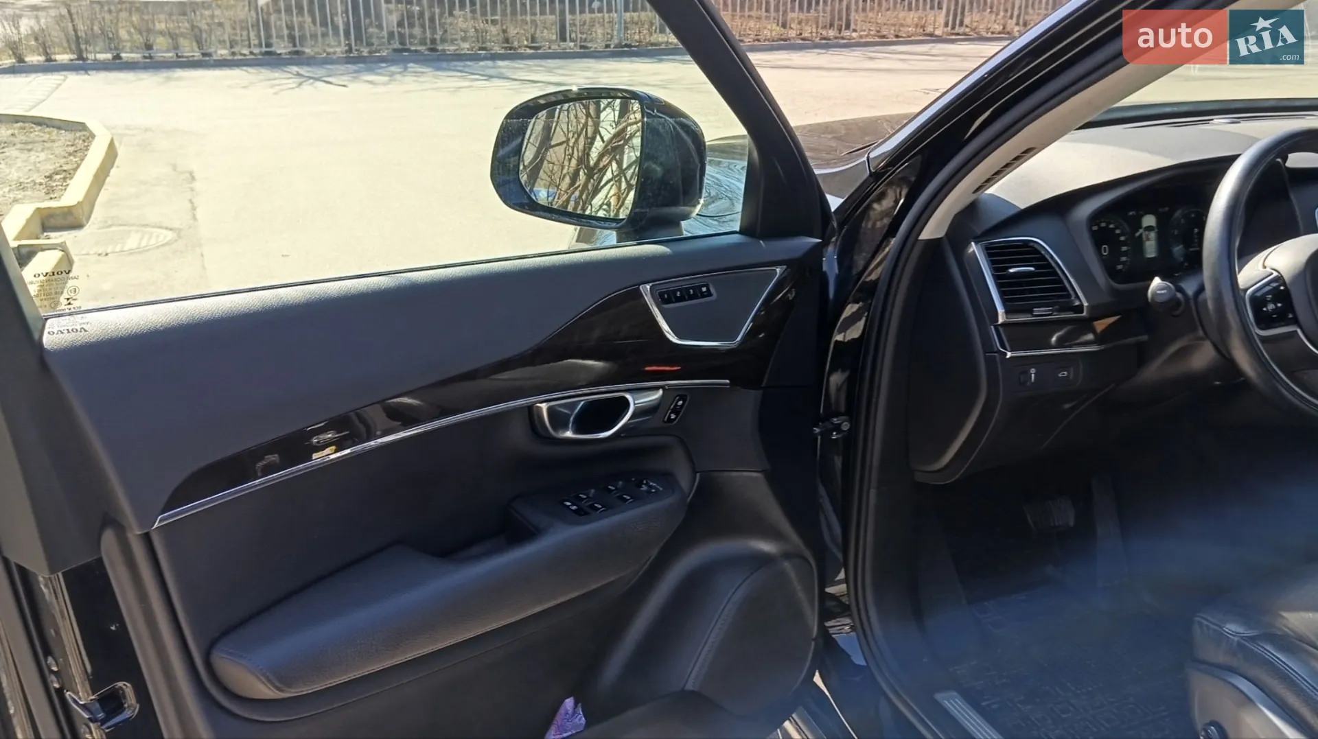 2017 Volvo XC90 - мініатюра 3
