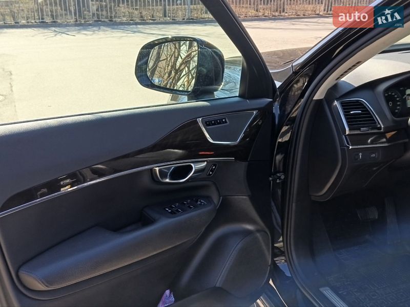 Позашляховик / Кросовер Volvo XC90 2017 в Дніпрі