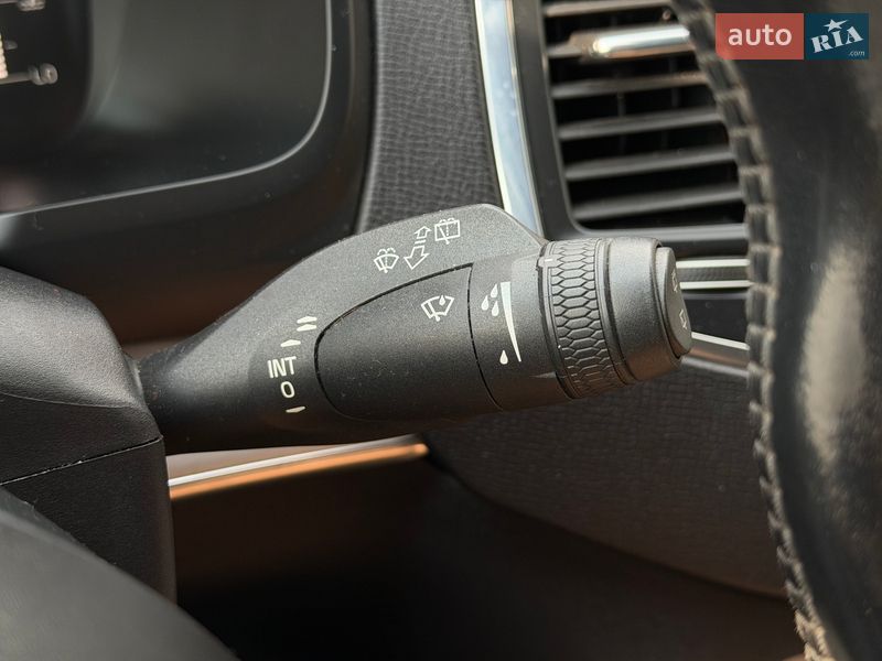 Внедорожник / Кроссовер Volvo XC90 2016 в Шептицькому