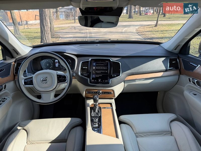 Внедорожник / Кроссовер Volvo XC90 2015 в Шостке