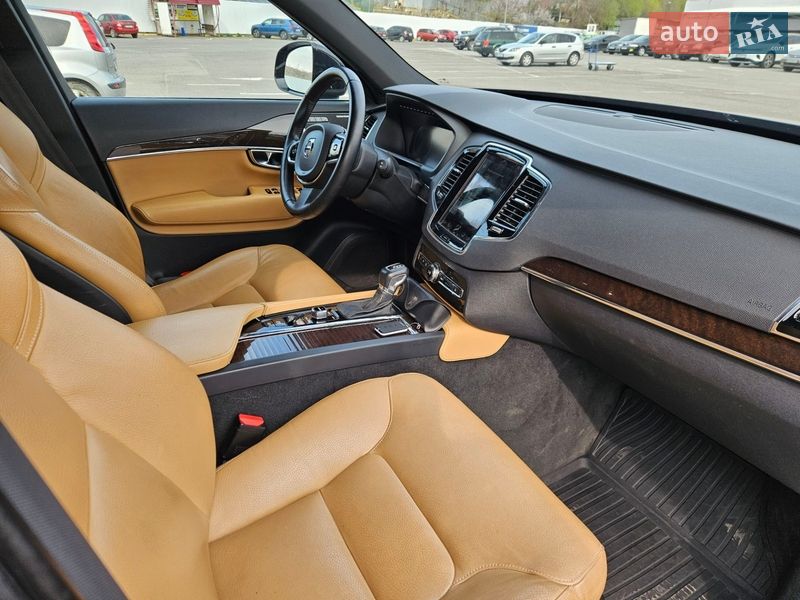 Позашляховик / Кросовер Volvo XC90 2015 в Ужгороді