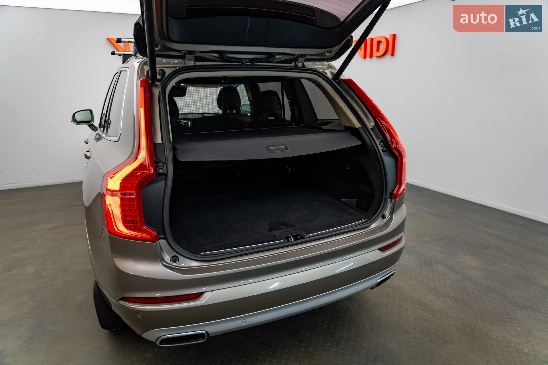 2021 Volvo XC90 - мініатюра 7