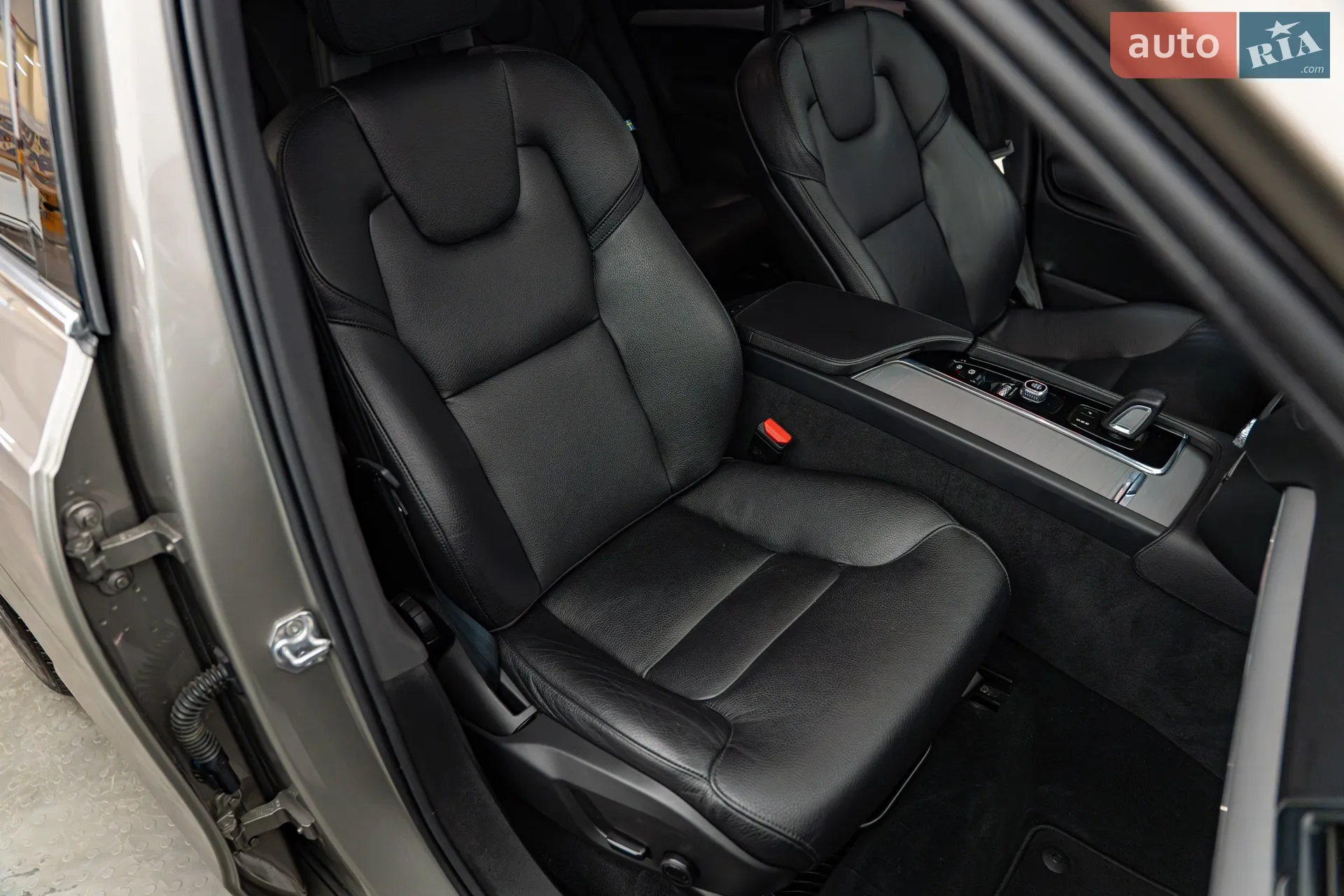 2021 Volvo XC90 - мініатюра 18
