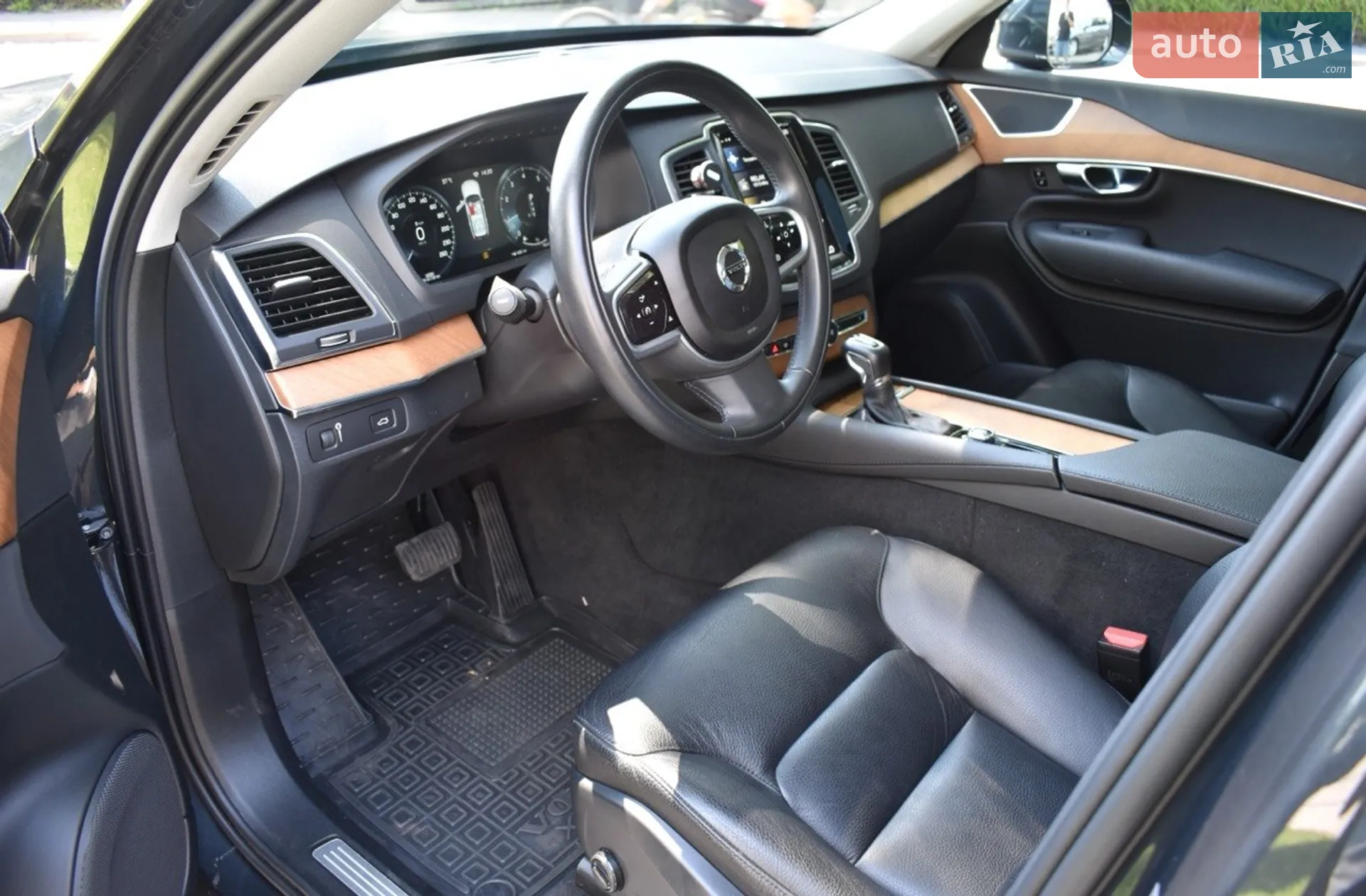 2022 Volvo XC90 - мініатюра 12