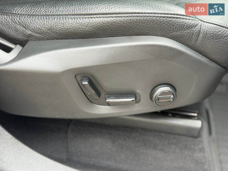 Внедорожник / Кроссовер Volvo XC90 2020 в Киеве фото 40 Внедорожник / Кроссовер Volvo XC90 2020 в Киеве