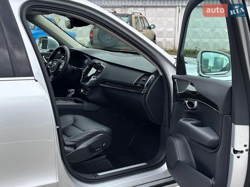 Внедорожник / Кроссовер Volvo XC90 2017 в Киеве фото 27 Внедорожник / Кроссовер Volvo XC90 2017 в Киеве