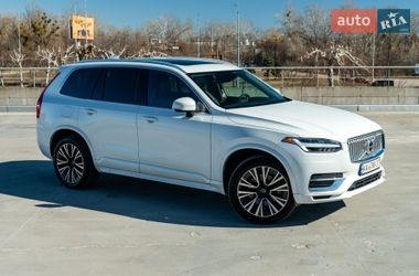 Внедорожник / Кроссовер Volvo XC90 2019 в Киеве
