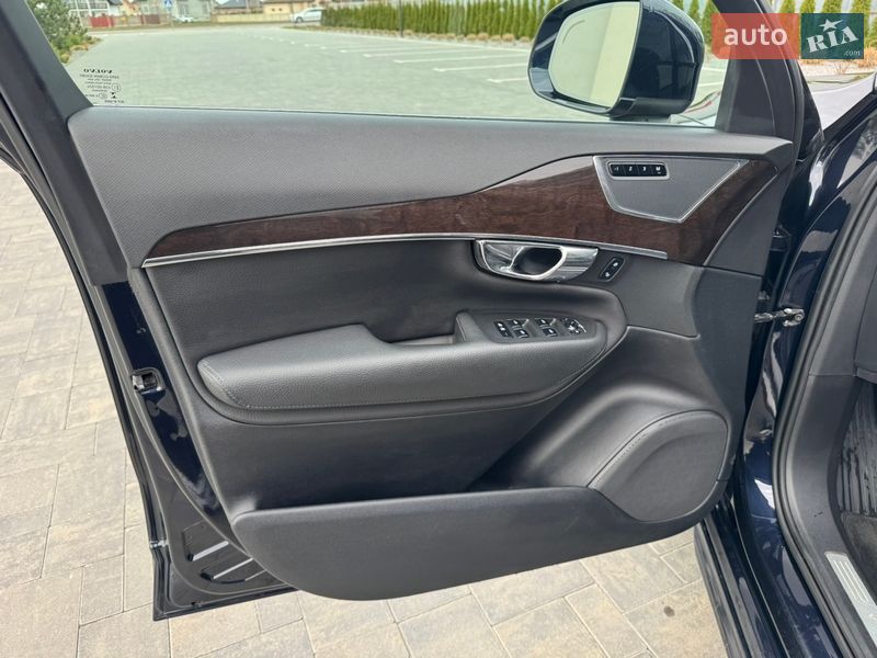 Позашляховик / Кросовер Volvo XC90 2016 в Луцьку