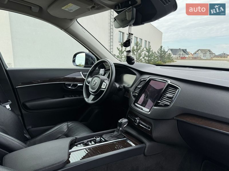 Позашляховик / Кросовер Volvo XC90 2016 в Луцьку