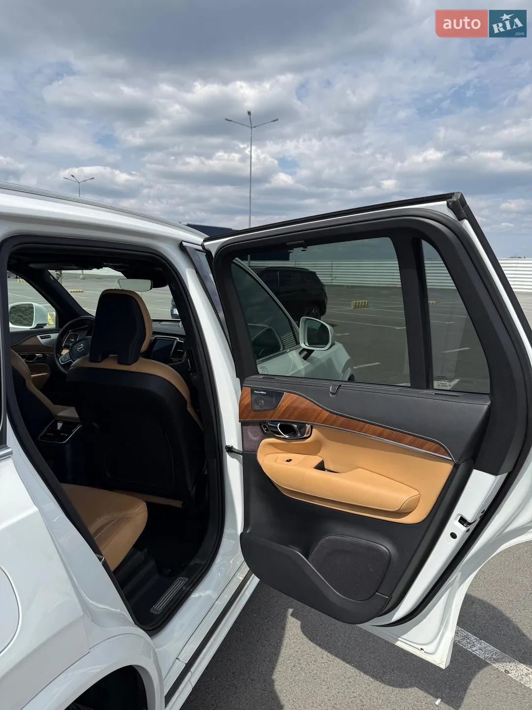 2018 Volvo XC90 - мініатюра 16