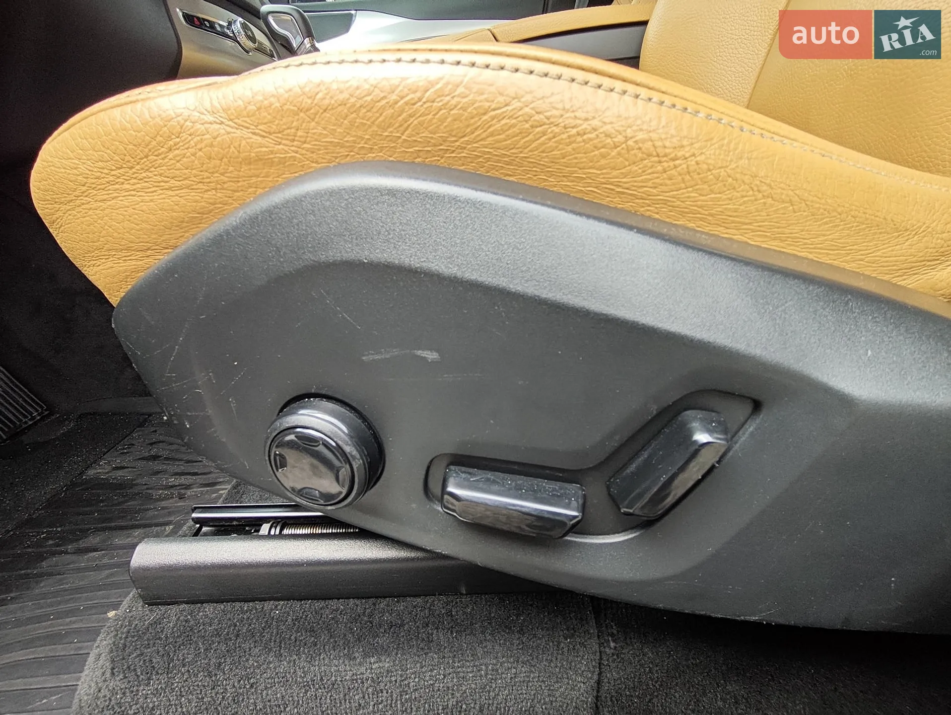 2015 Volvo XC90 - мініатюра 12