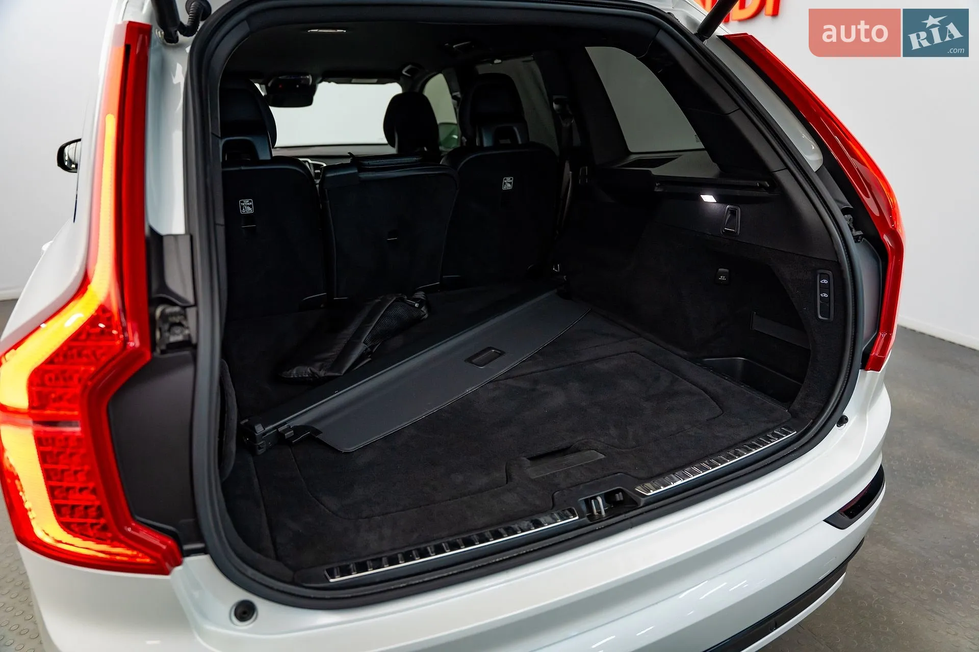 2021 Volvo XC90 - мініатюра 7