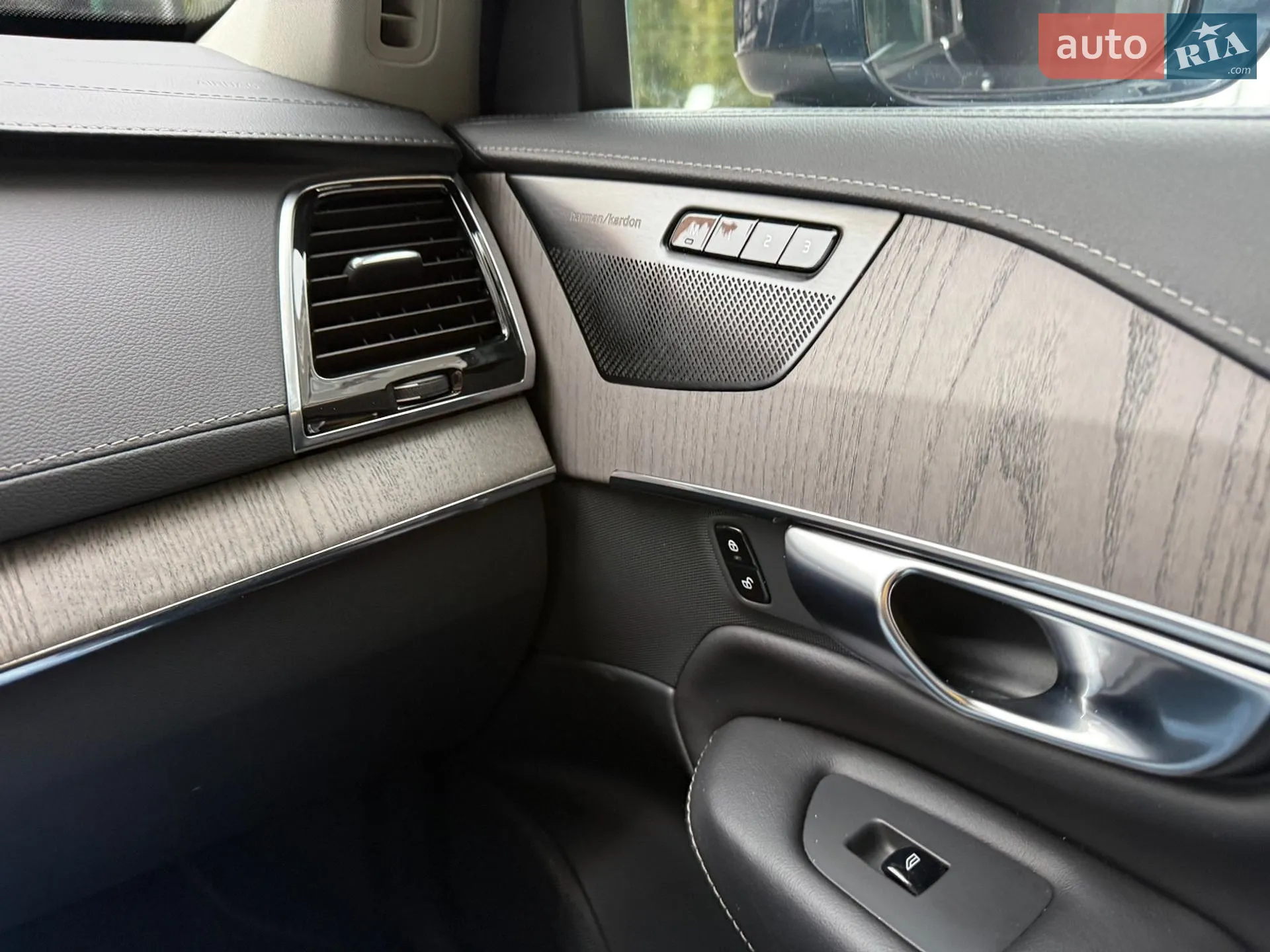 2023 Volvo XC90 - мініатюра 11