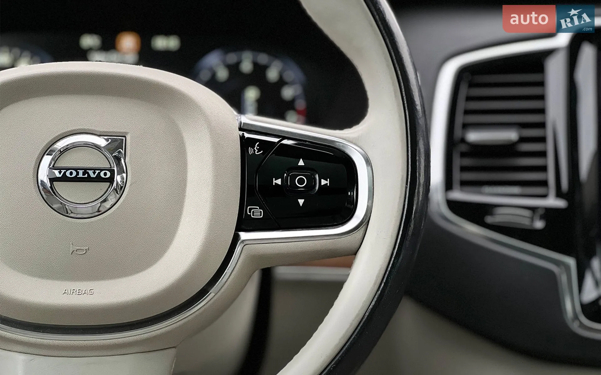 2015 Volvo XC90 - мініатюра 12