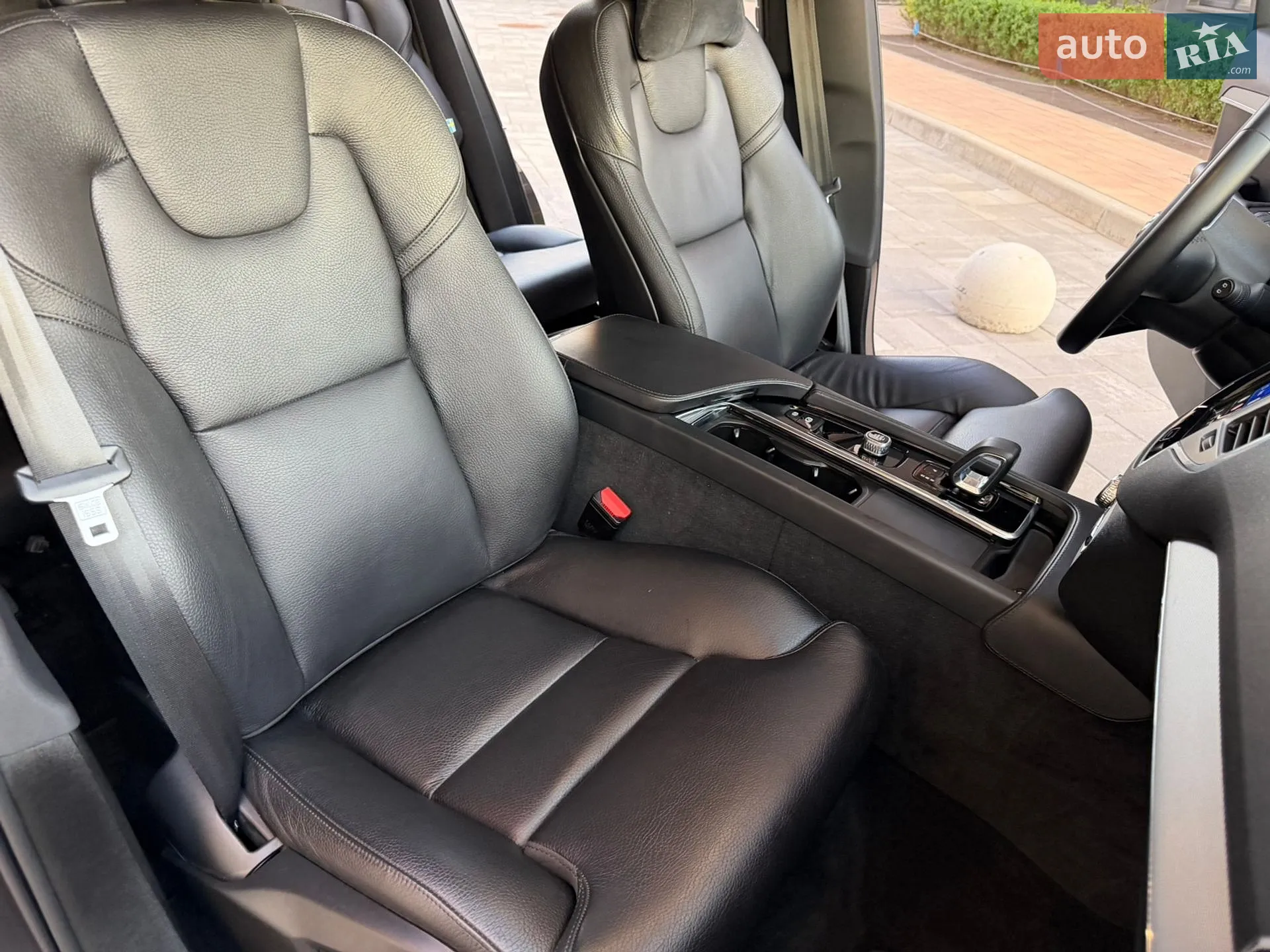 2023 Volvo XC90 - мініатюра 33