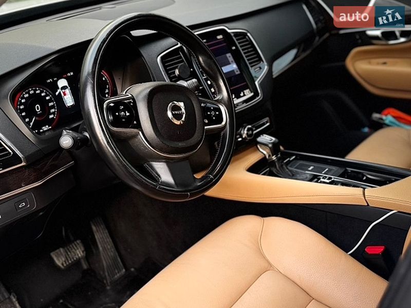 Внедорожник / Кроссовер Volvo XC90 2015 в Черновцах
