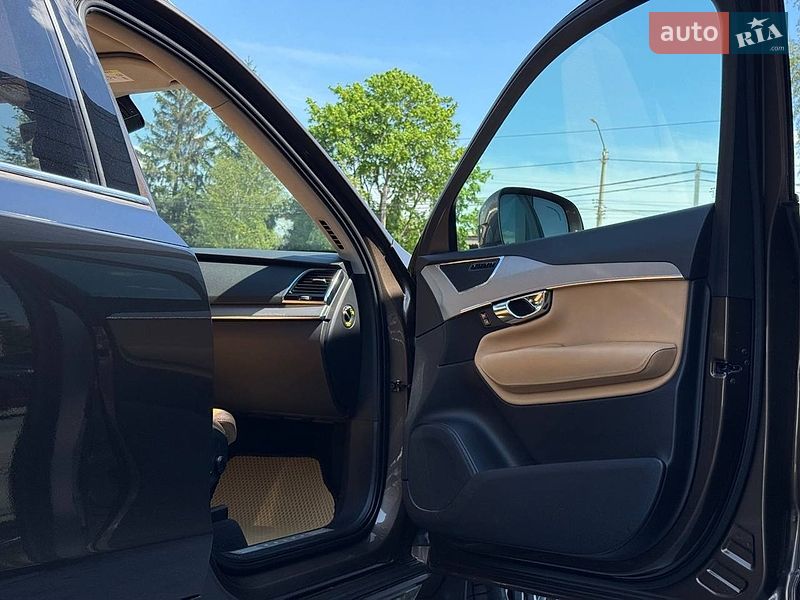 Позашляховик / Кросовер Volvo XC90 2016 в Рівному
