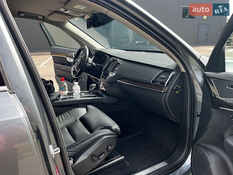 Внедорожник / Кроссовер Volvo XC90 2015 в Киеве фото 44 Внедорожник / Кроссовер Volvo XC90 2015 в Киеве