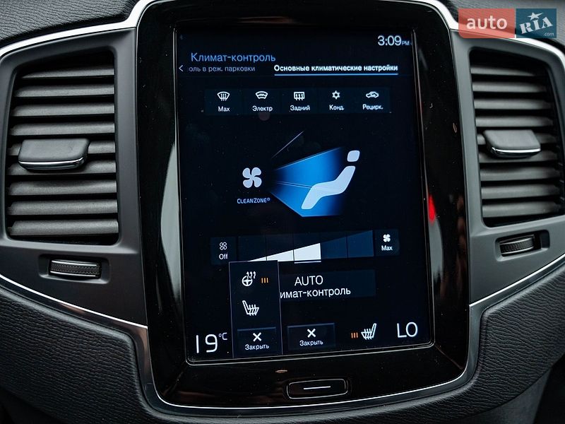 Внедорожник / Кроссовер Volvo XC90 2019 в Киеве