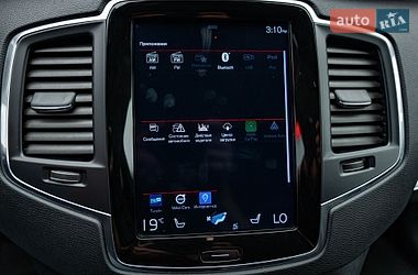 Внедорожник / Кроссовер Volvo XC90 2019 в Киеве