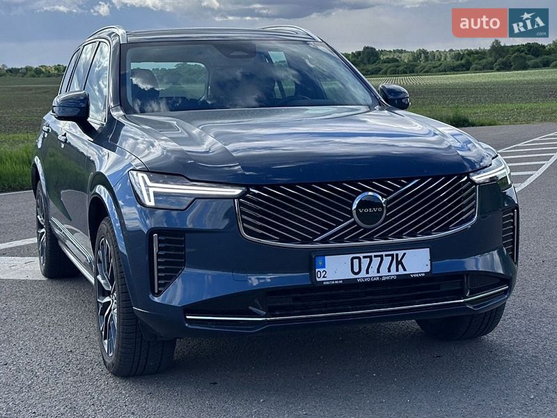 Внедорожник / Кроссовер Volvo XC90 2025 в Киеве